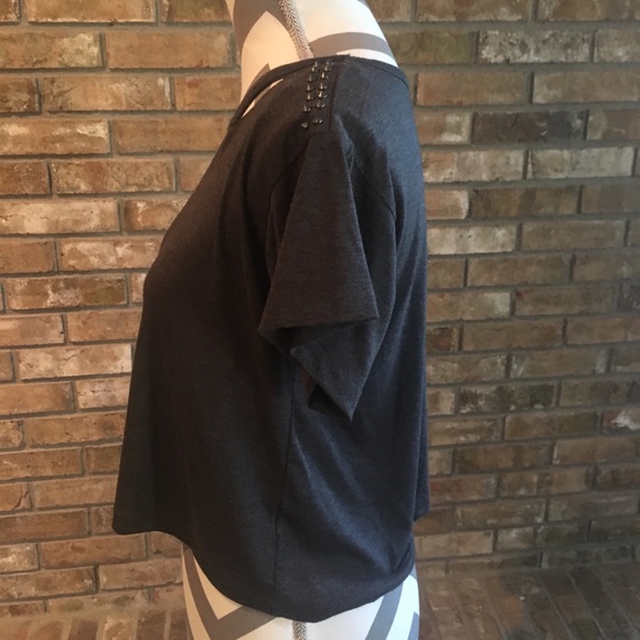 Crop Top - Picture 4 of 4